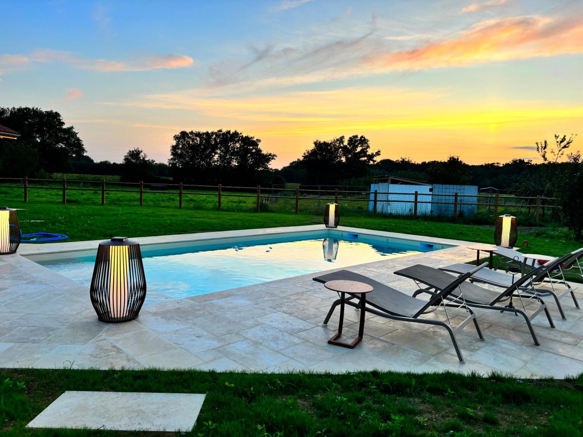 Le Domaine Du Pin Bed and Breakfast Châtillon-sur-Chalaronne Exteriör bild