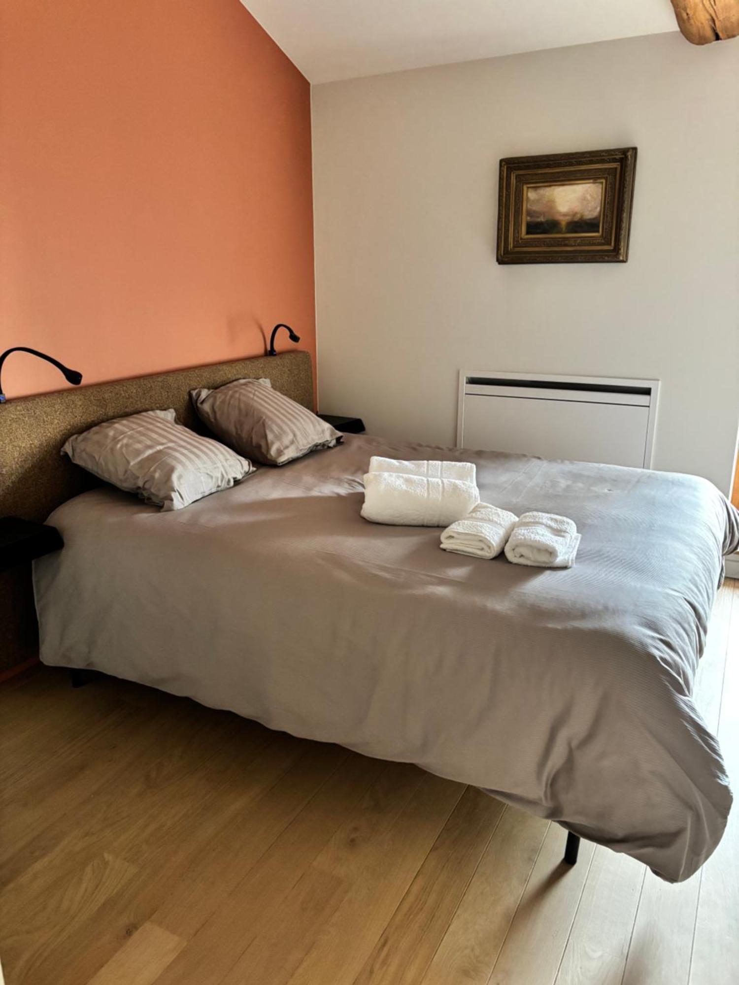 Le Domaine Du Pin Bed and Breakfast Châtillon-sur-Chalaronne Exteriör bild