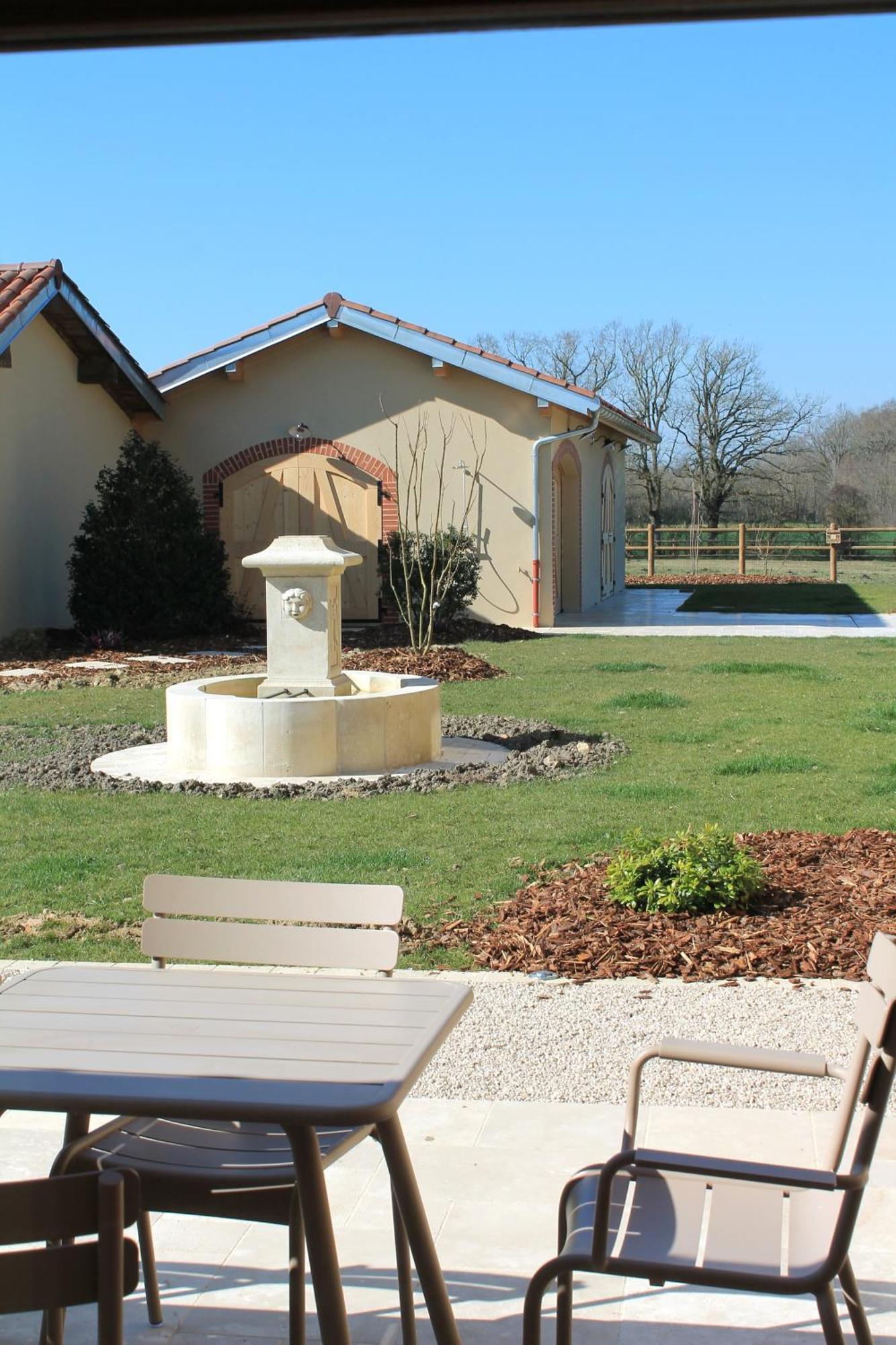 Le Domaine Du Pin Bed and Breakfast Châtillon-sur-Chalaronne Exteriör bild