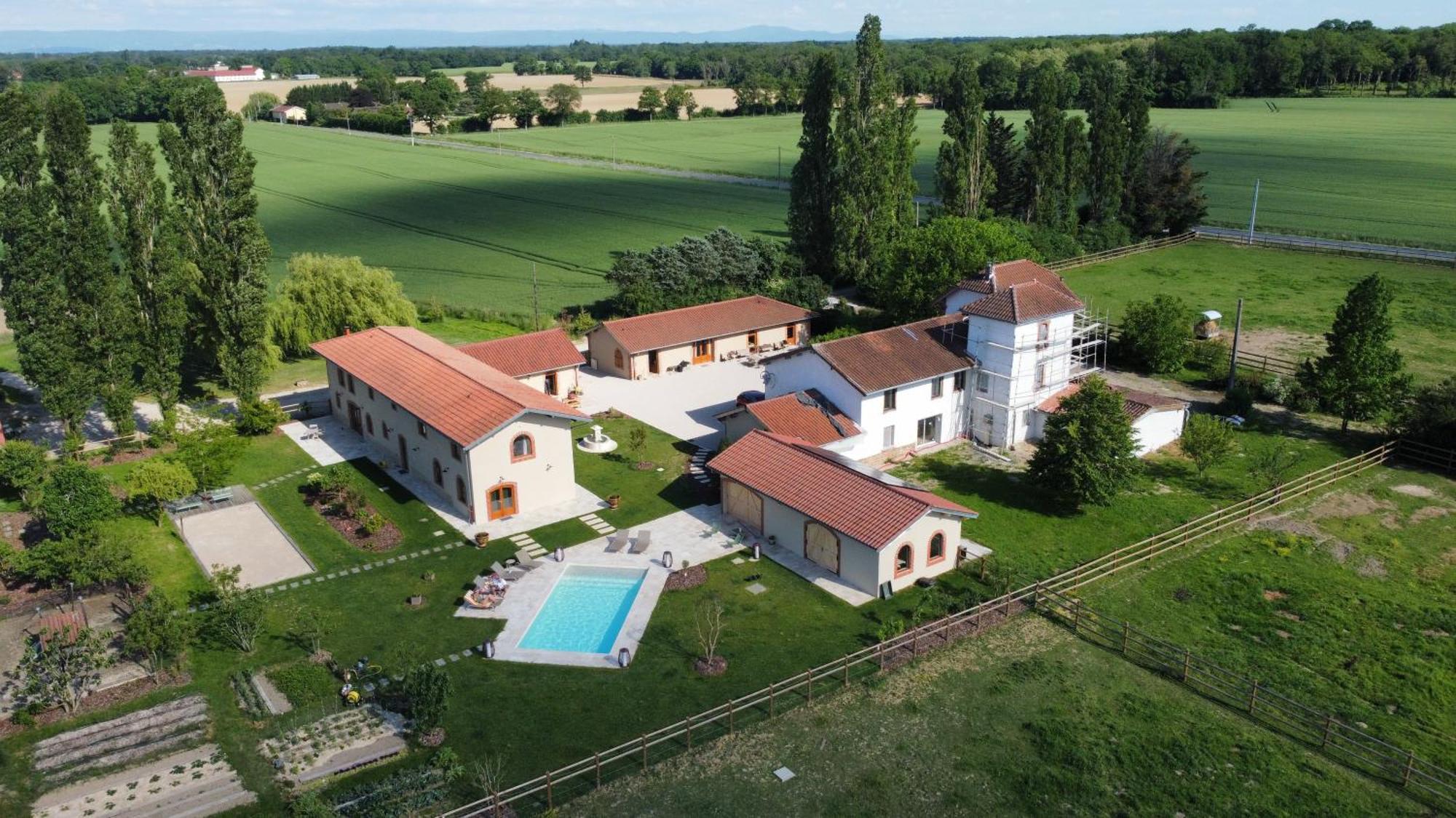 Le Domaine Du Pin Bed and Breakfast Châtillon-sur-Chalaronne Exteriör bild