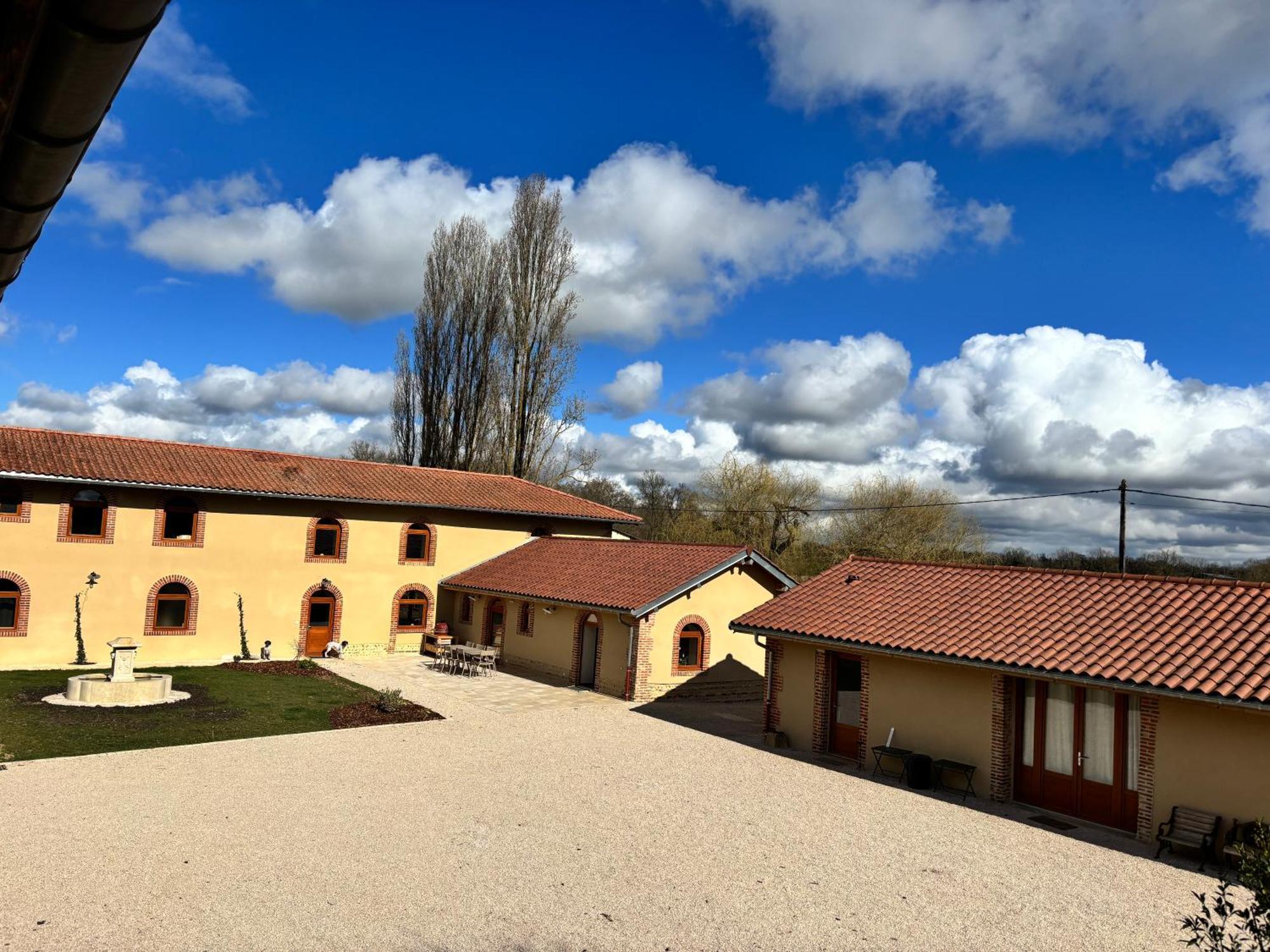 Le Domaine Du Pin Bed and Breakfast Châtillon-sur-Chalaronne Exteriör bild