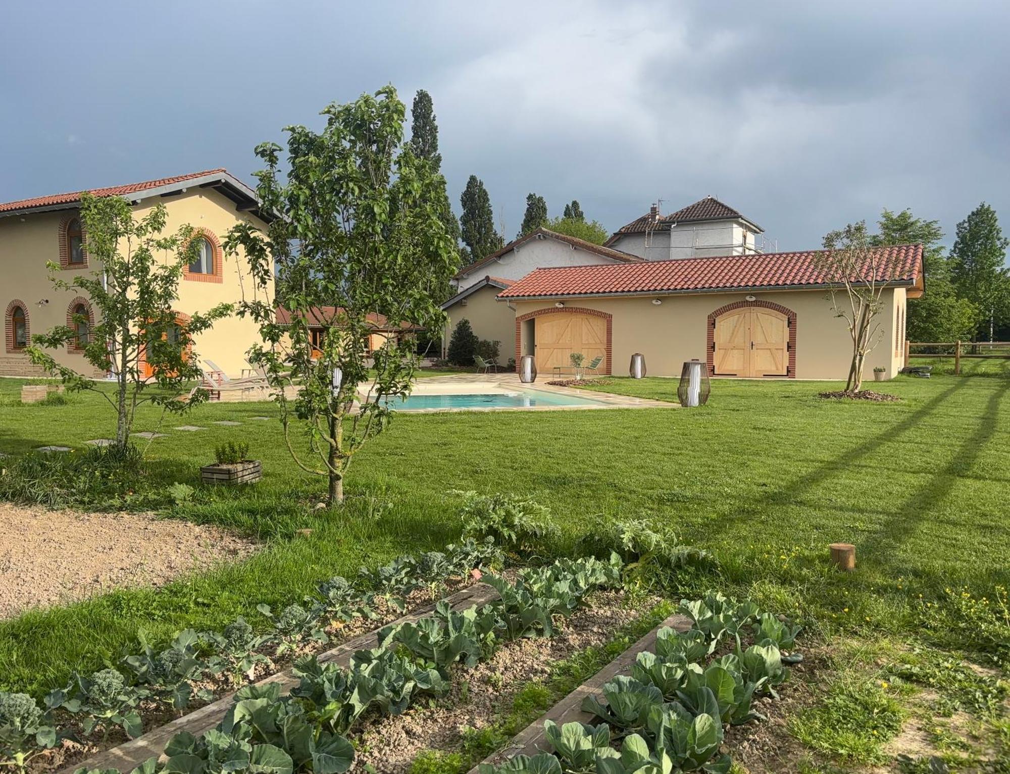 Le Domaine Du Pin Bed and Breakfast Châtillon-sur-Chalaronne Exteriör bild