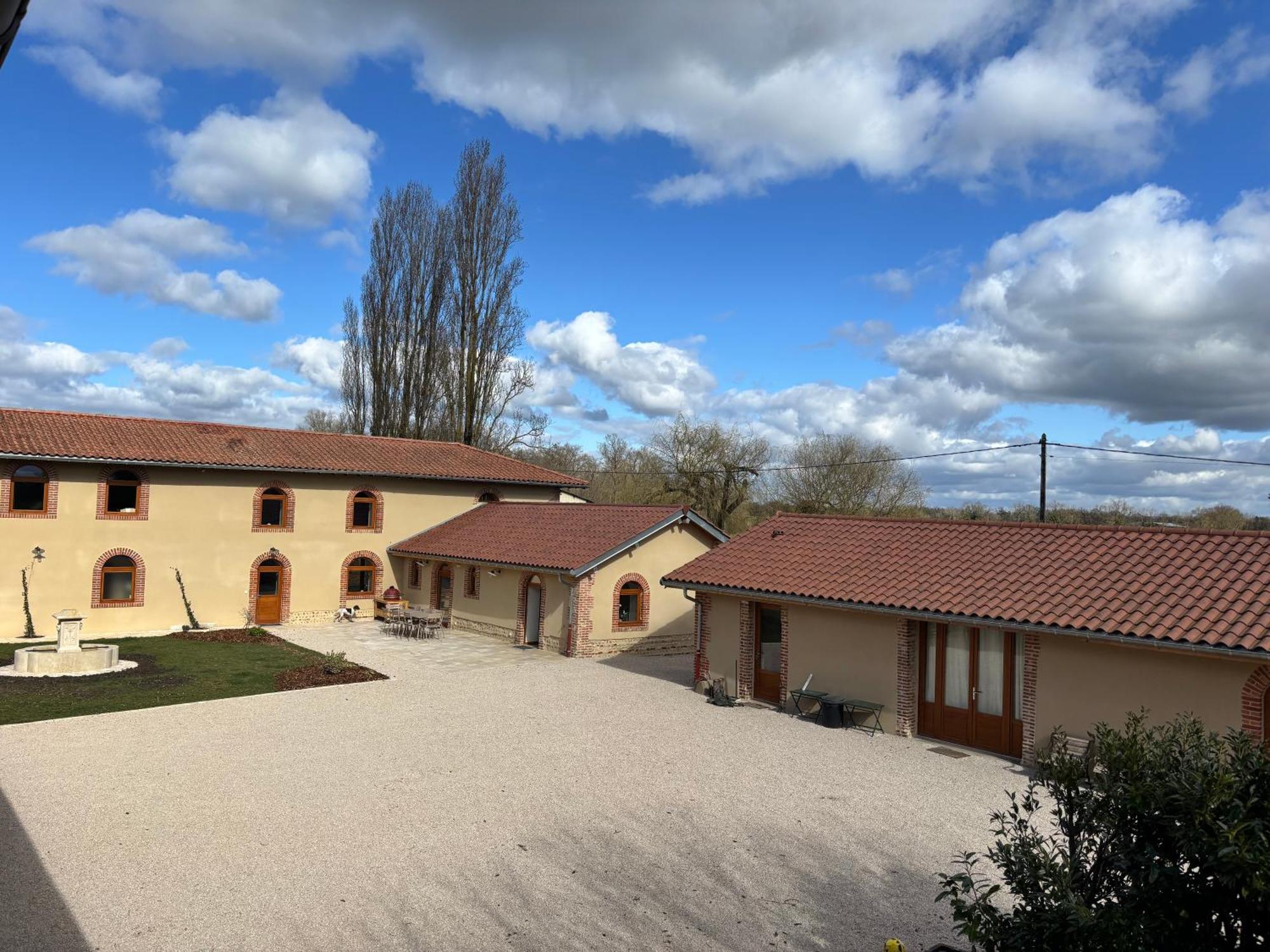 Le Domaine Du Pin Bed and Breakfast Châtillon-sur-Chalaronne Exteriör bild